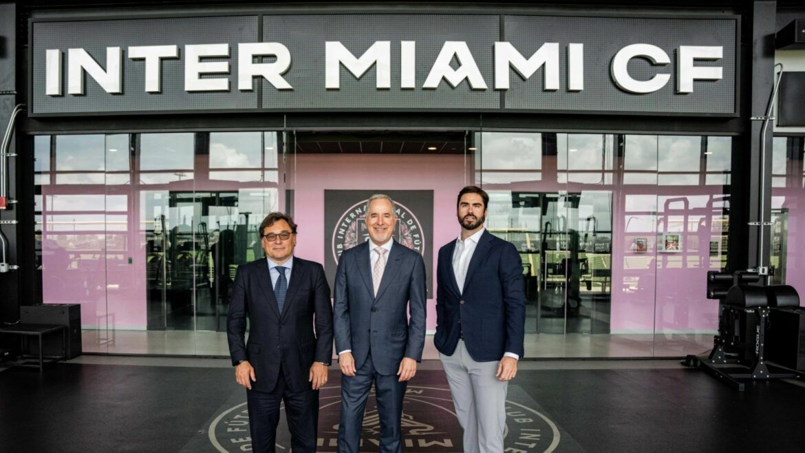 Lionel Messi’s Inter Miami hires former Arsenal and Barcelona chief into front-office role