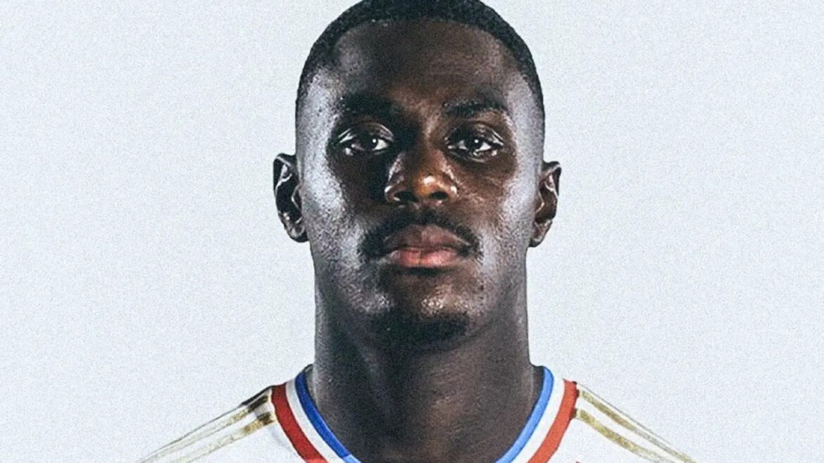 Niakhate joins Lyon from Notts Forest on four-year deal