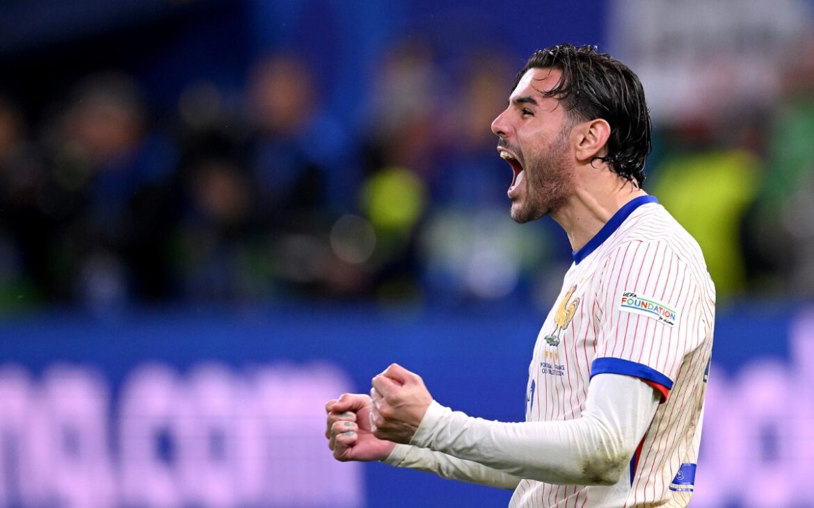 reports:-decisive-and-divisive-–-theo-hernandez’s-intriguing-euro-2024-performance-–-sempre-milan