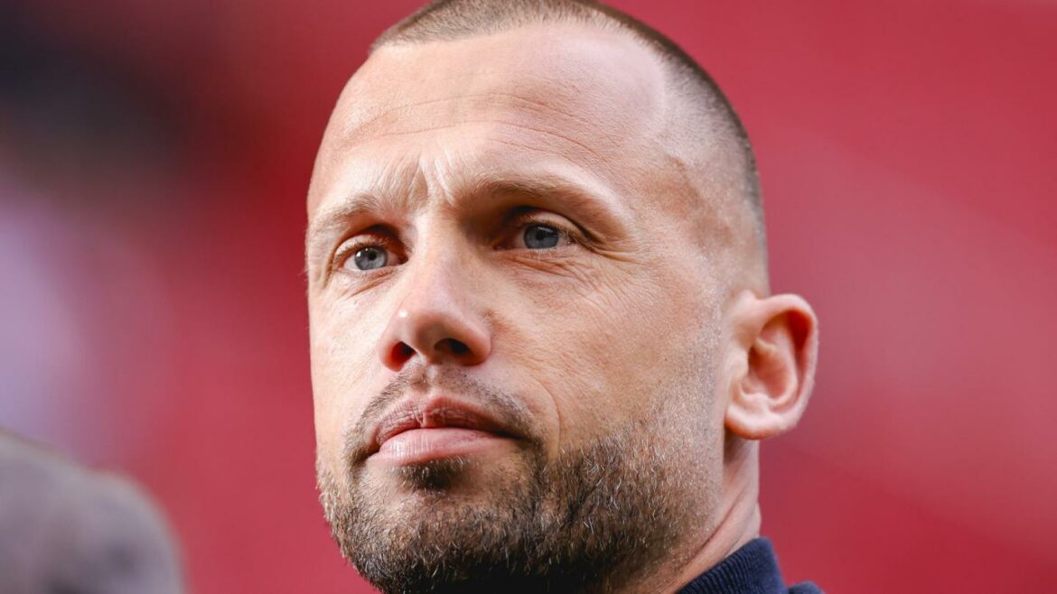 john-heitinga-appointed-liverpool-assistant-coach-–-liverpool-fc