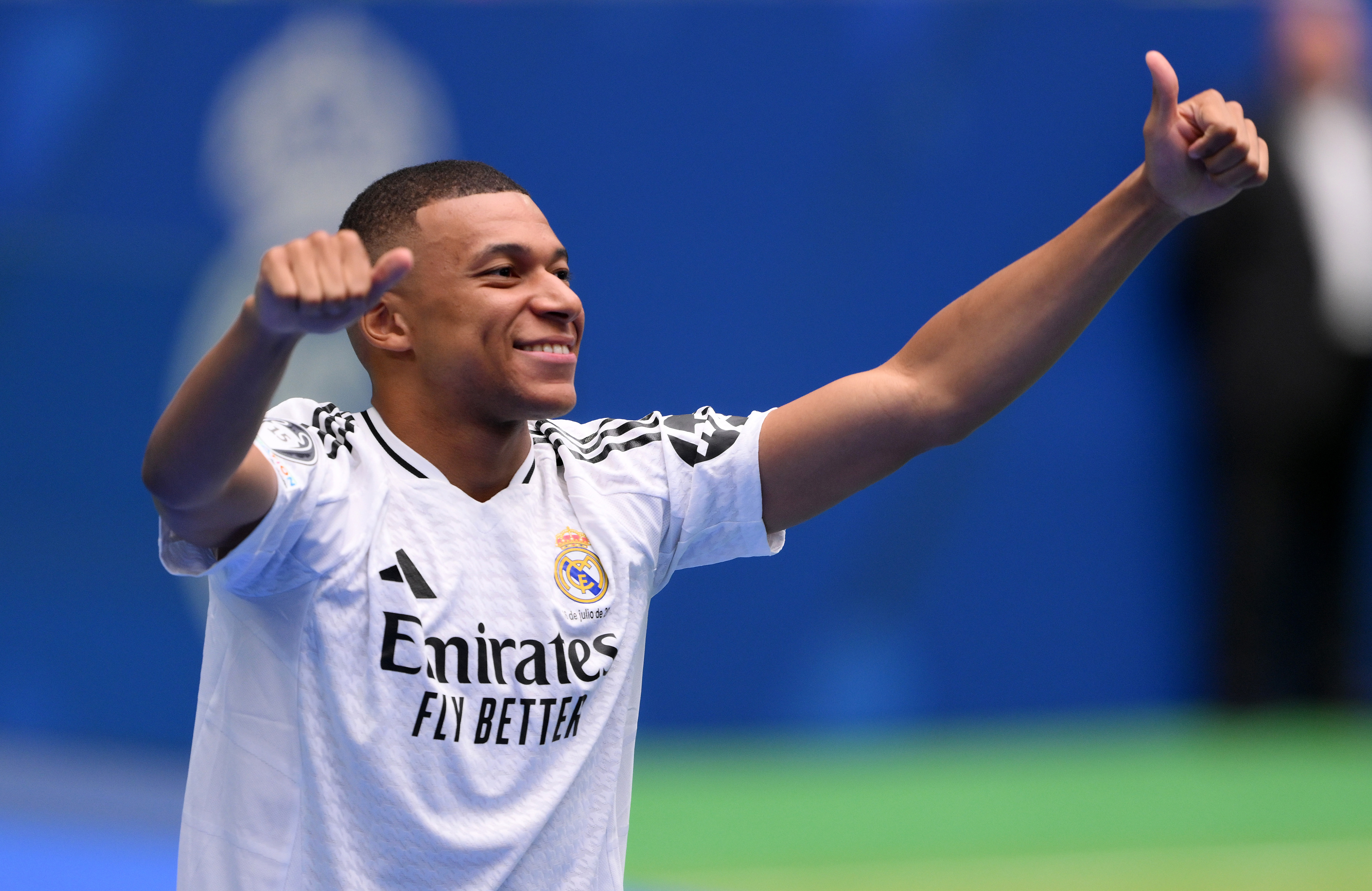 Mbappe is finally wearing Real Madrid's famous strip