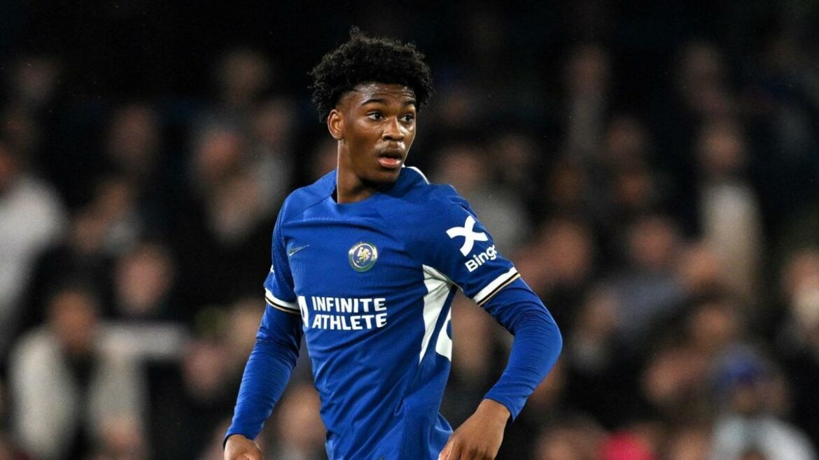 Real Madrid and Paris Saint-Germain looking to poach 18-year-old Chelsea youngster