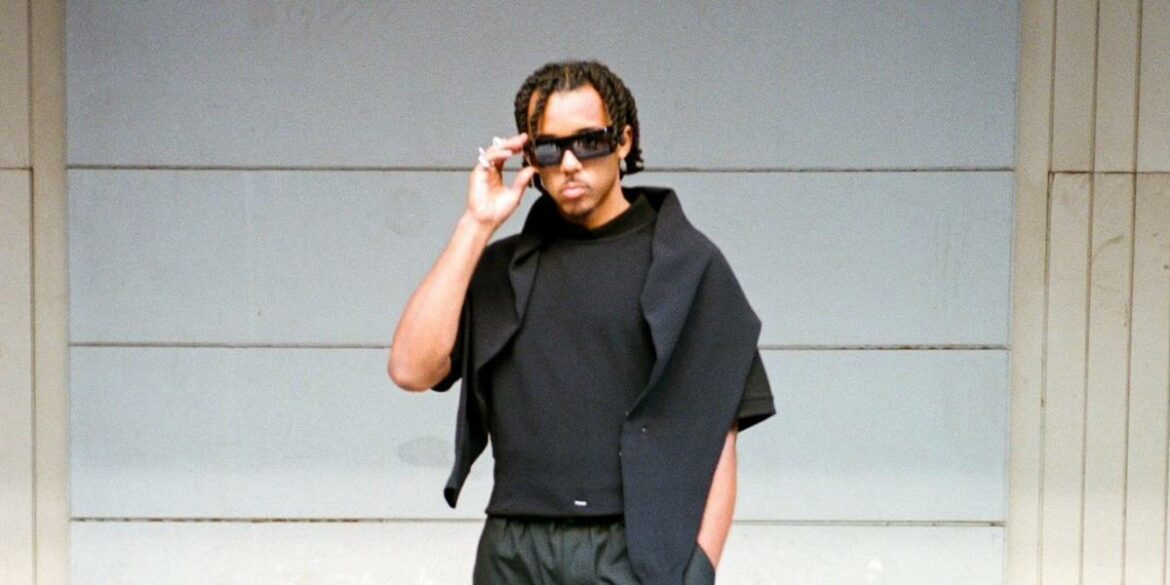 Koundé hops on the train back to Barcelona after a busy week