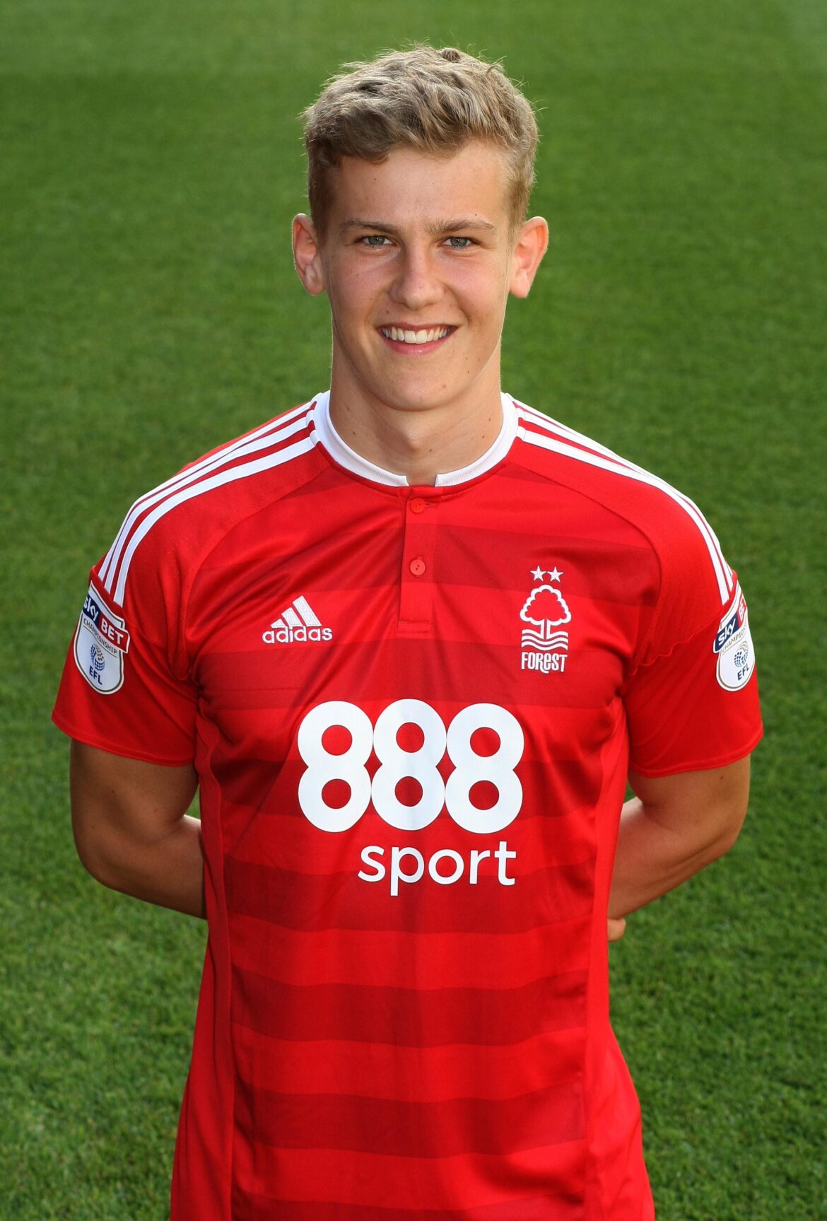 Ryan Yates signs new long-term deal – Nottingham Forest FC