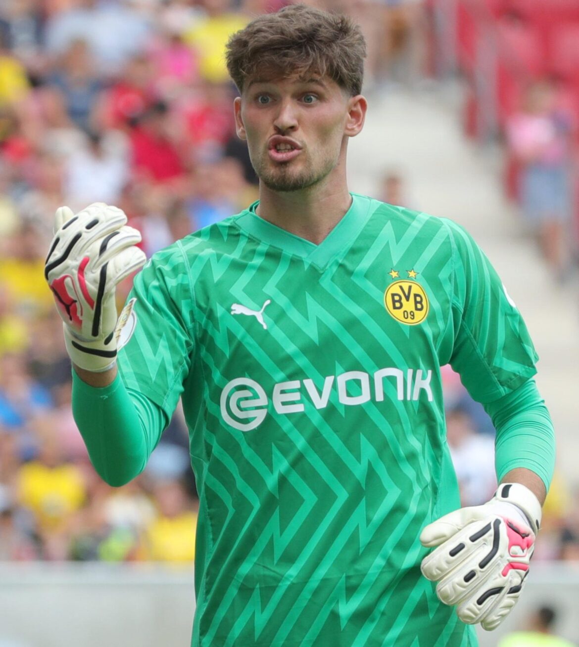 Gregor Kobel and Karim Adeyemi selected in Bundesliga’s Team of the Week – BVB Buzz