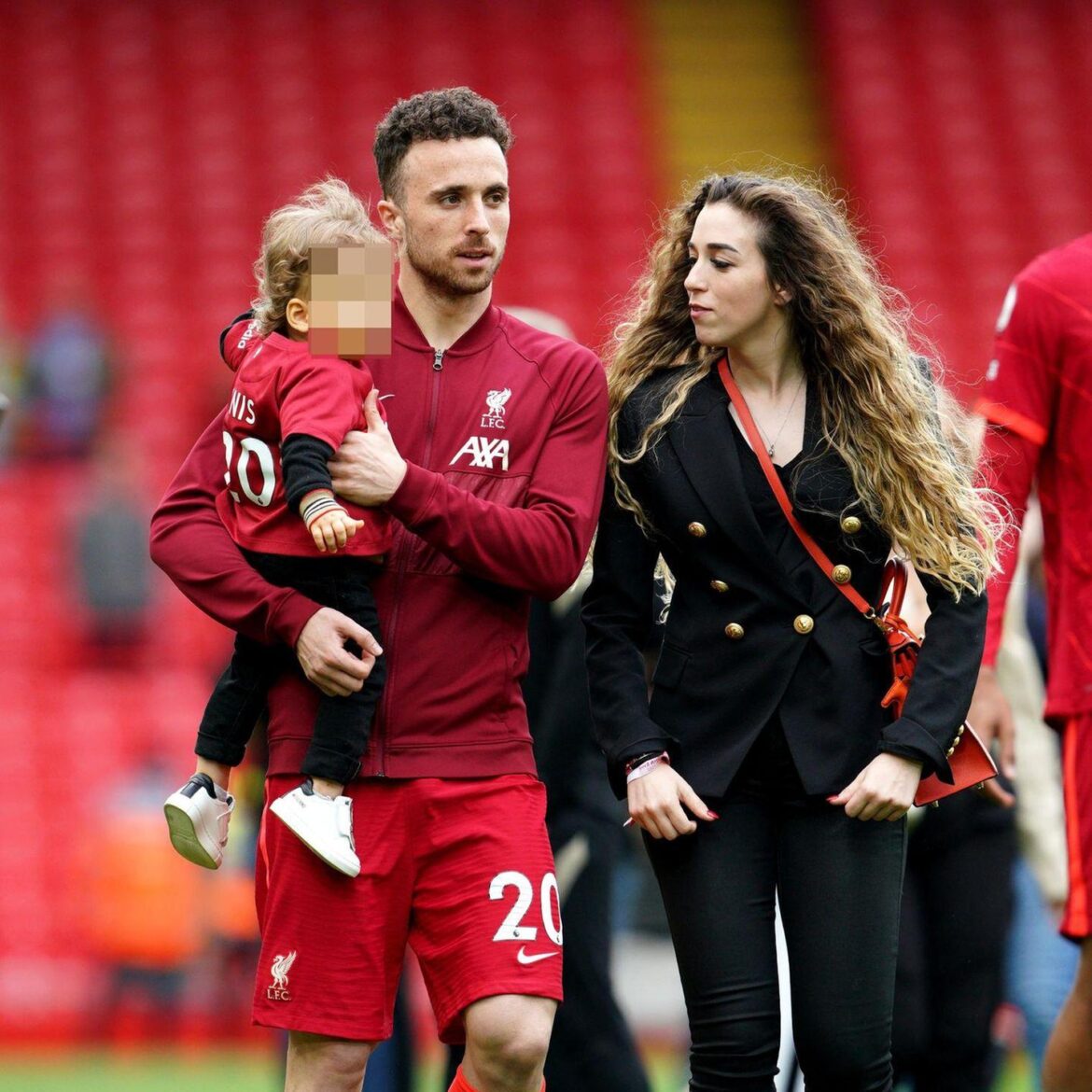 Reaction to the deaths of Liverpool player Diogo Jota and his brother – Squamish Chief