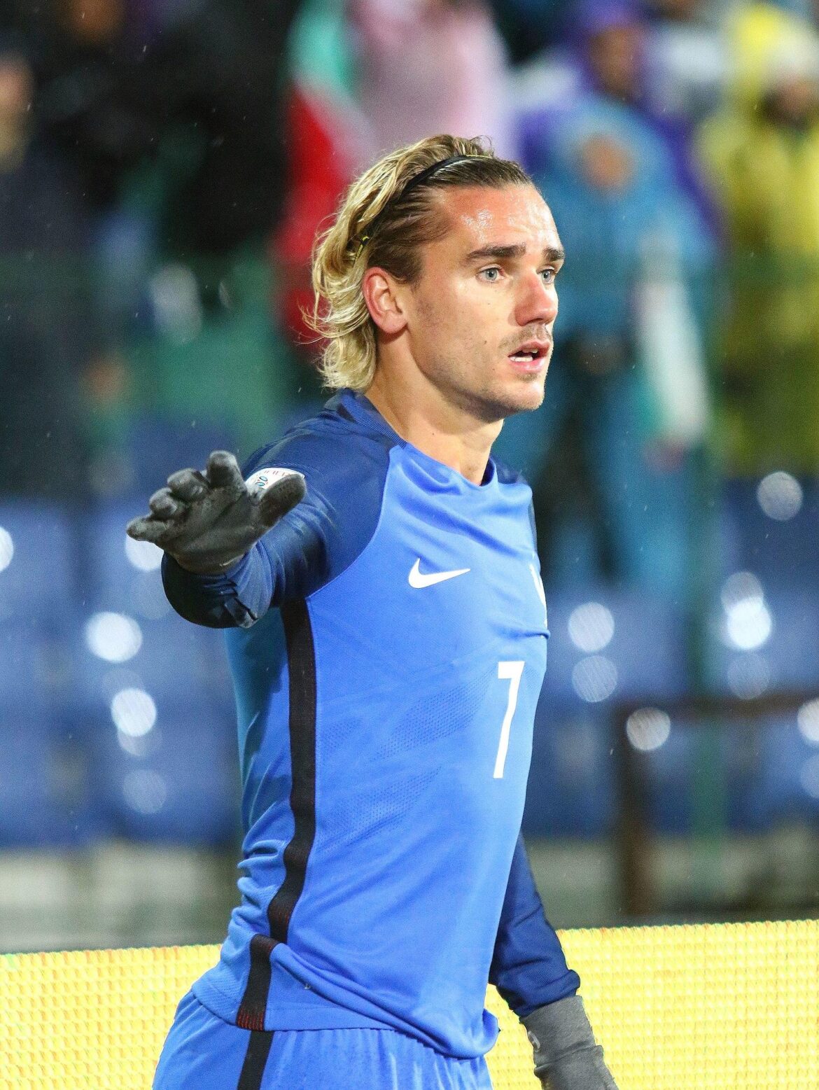 Antoine Griezmann signs for Mango Man – mangofashiongroup.com