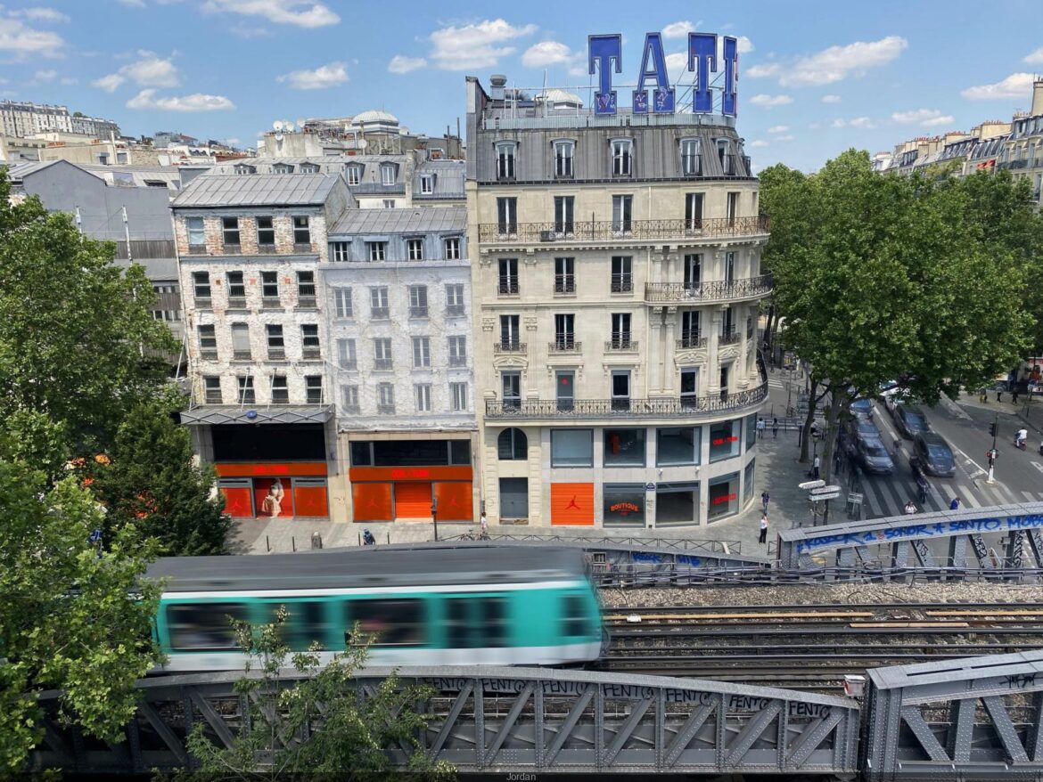 Ex-TATI Barbès becomes an ephemeral concept store with boutique, exhibitions, café and workshops – Sortir à Paris