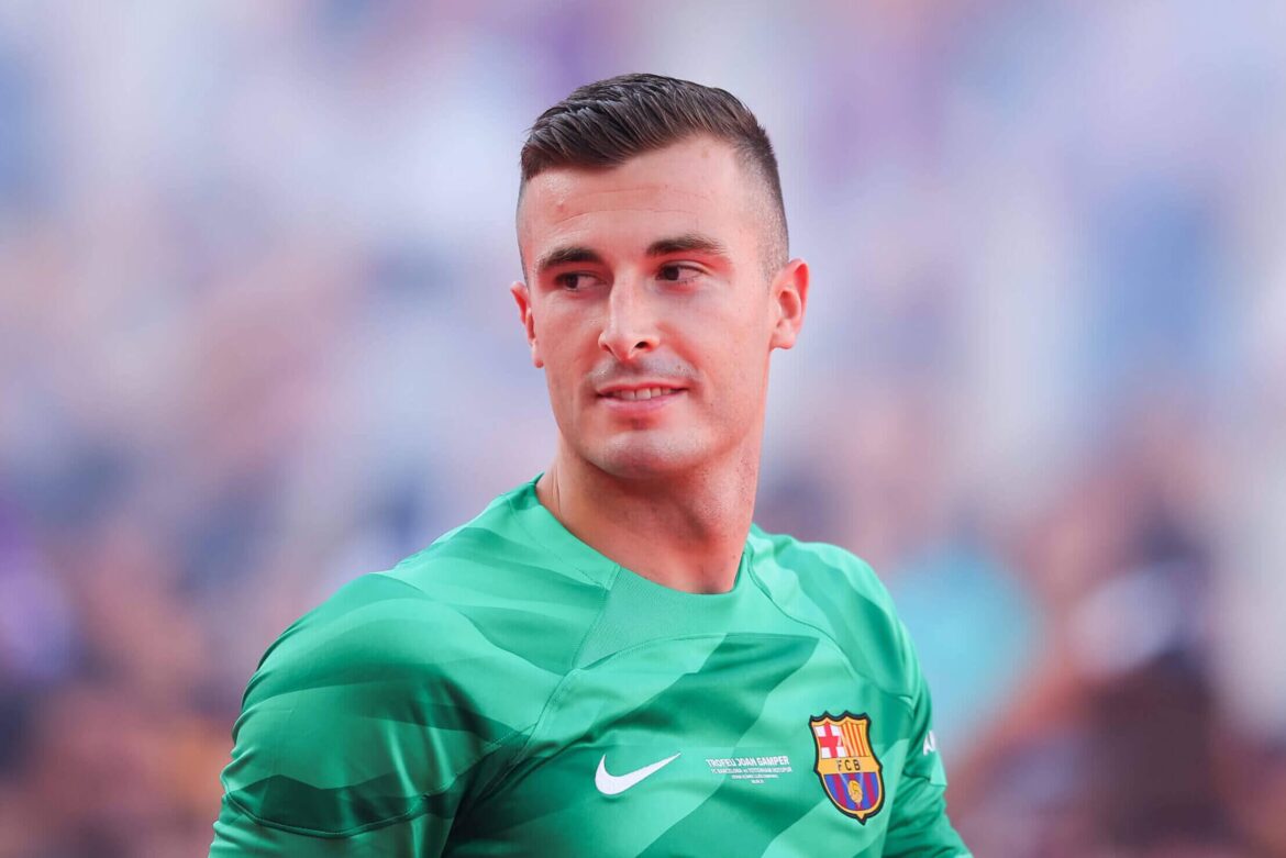 Barcelona goalkeeper explains secret to stopping Kylian Mbappe’s penalty – ‘It was pretty obvious’ – Yahoo Sports