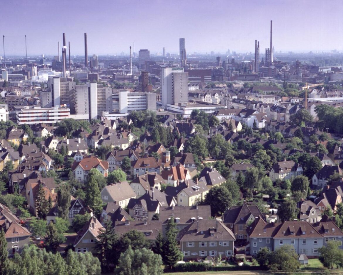 Leverkusen request FIFA to register Alario – Yahoo News Singapore